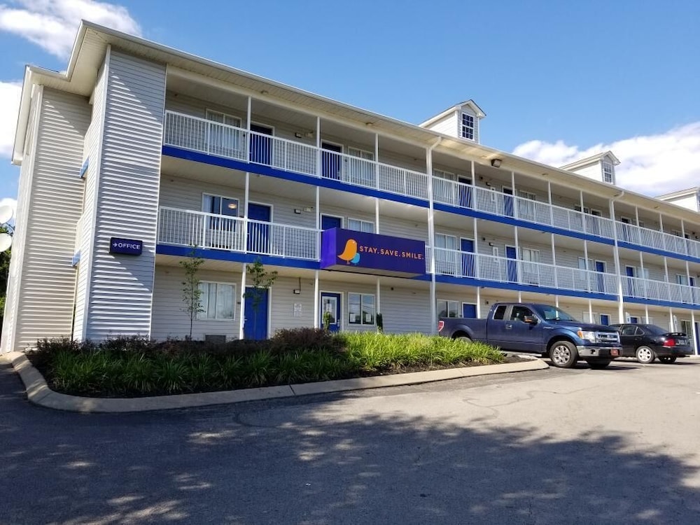 InTown Suites Extended Stay Nashville TN Bell Road - photo 24