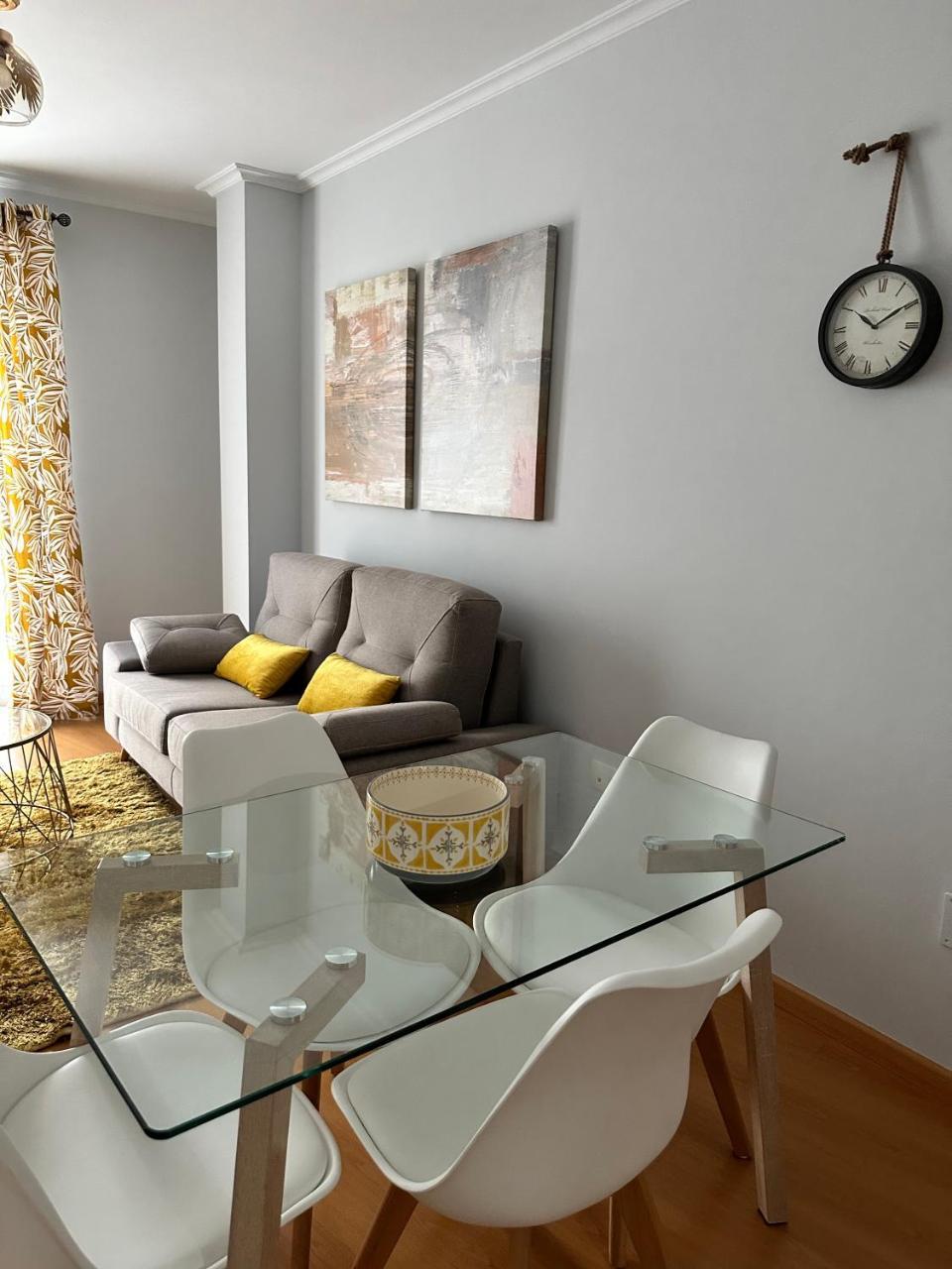 Apartamento Ria de Arousa — 4-Star Luxury Hotel in Boiro, Spain