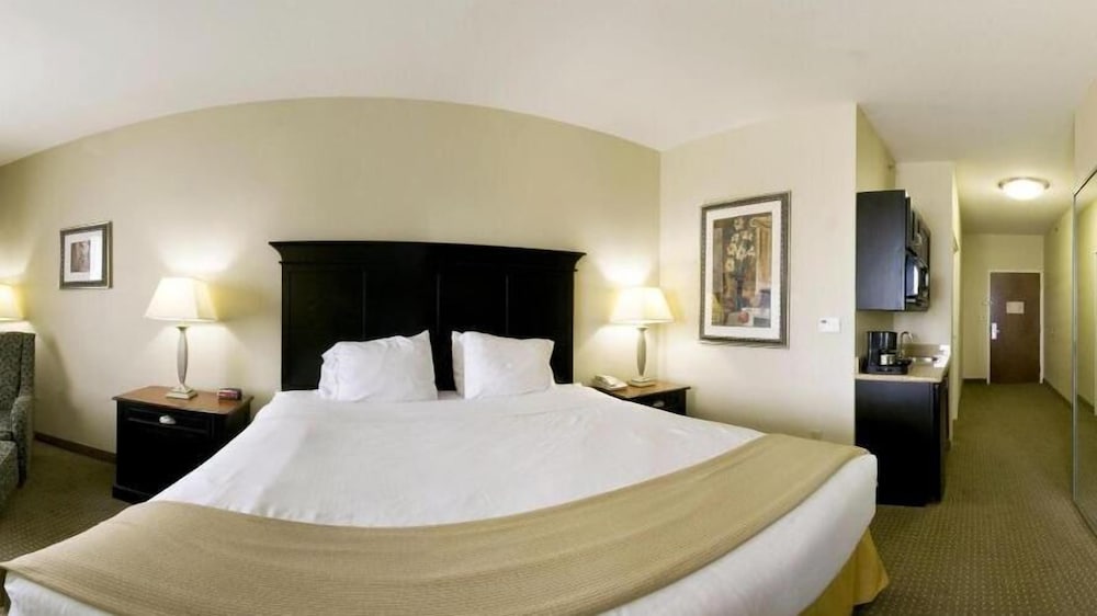 Holiday Inn Express Hotel & Suites Vernon College Area by IHG - photo 26