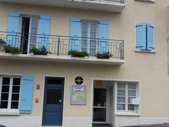 Hotel Du Midi - carbon neutral hotel in Suze-La-Rousse