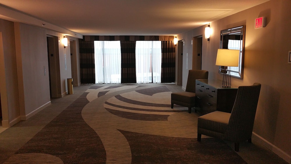 Hilton Kansas City Airport - photo 39