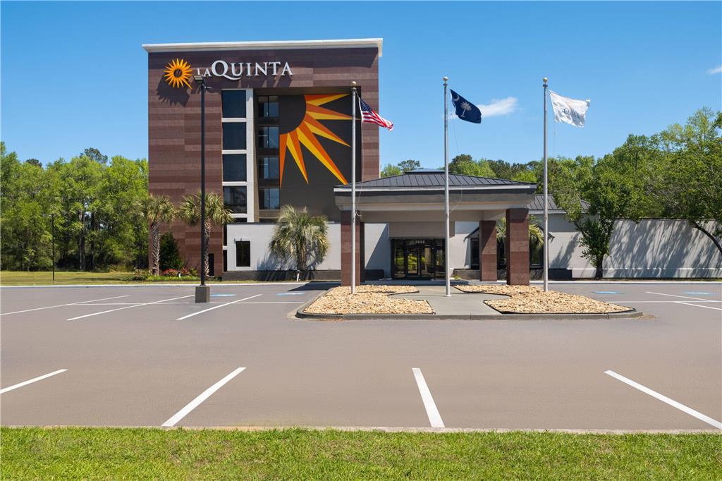 La Quinta Inn & Suites by Wyndham Myrtle Beach - photo 5