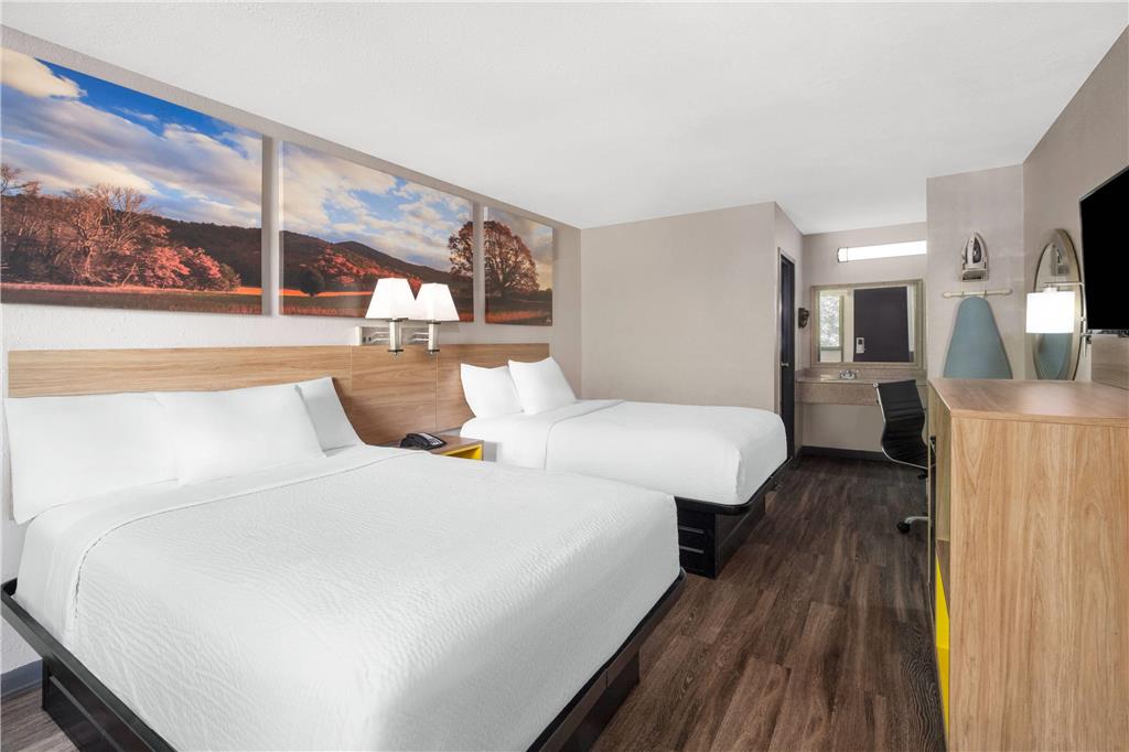 Days Inn by Wyndham College Park Airport Best Road - photo 17