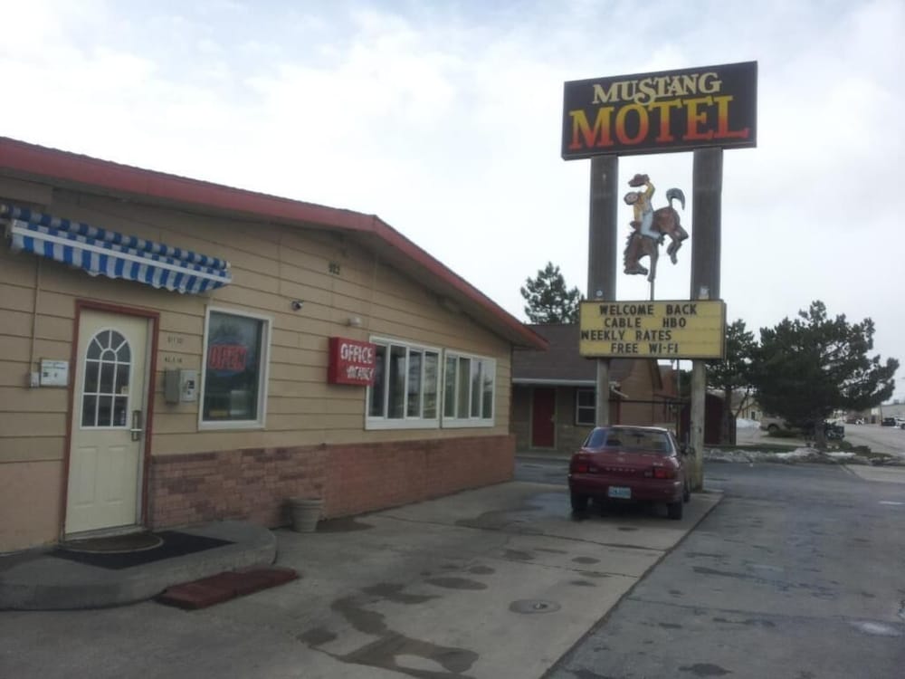 Mustang Motel - photo 36