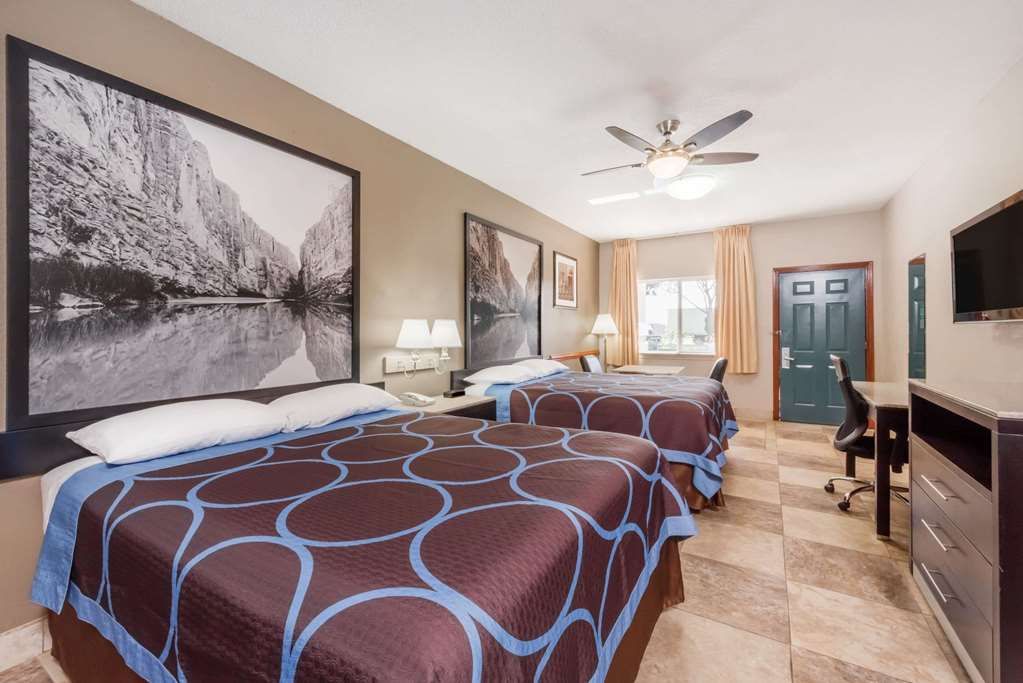 Texas Inn Donna - photo 16