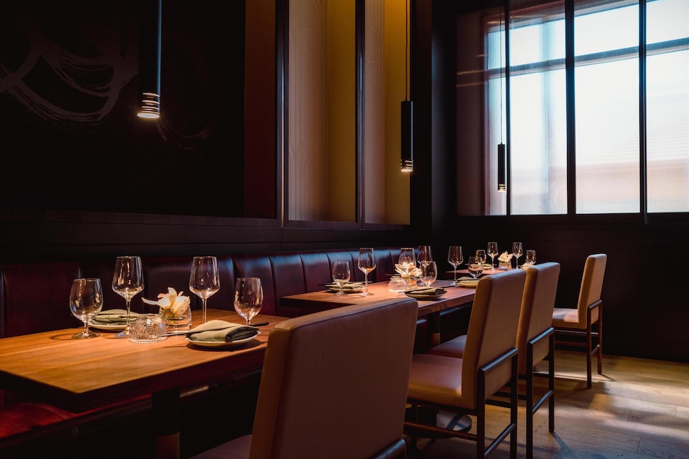 Blossom Hotel Houston Curio Collection by Hilton - photo 88