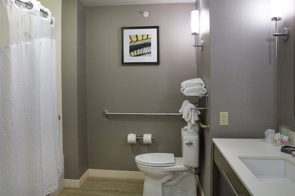 Holiday Inn Bloomington Airport by IHG - photo 35
