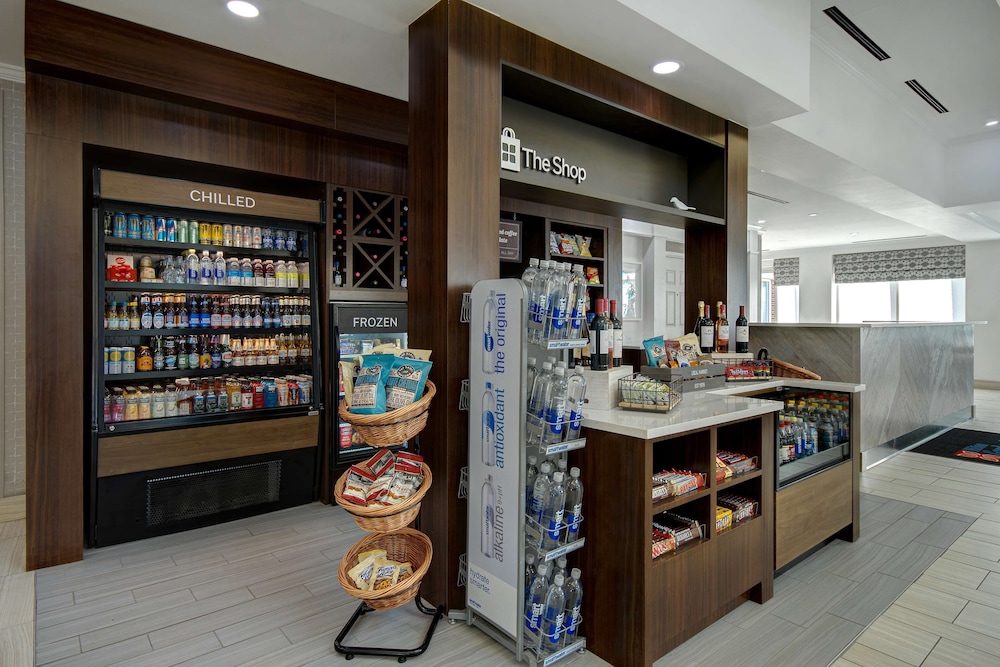 Hilton Garden Inn Detroit Metro Airport - photo 37