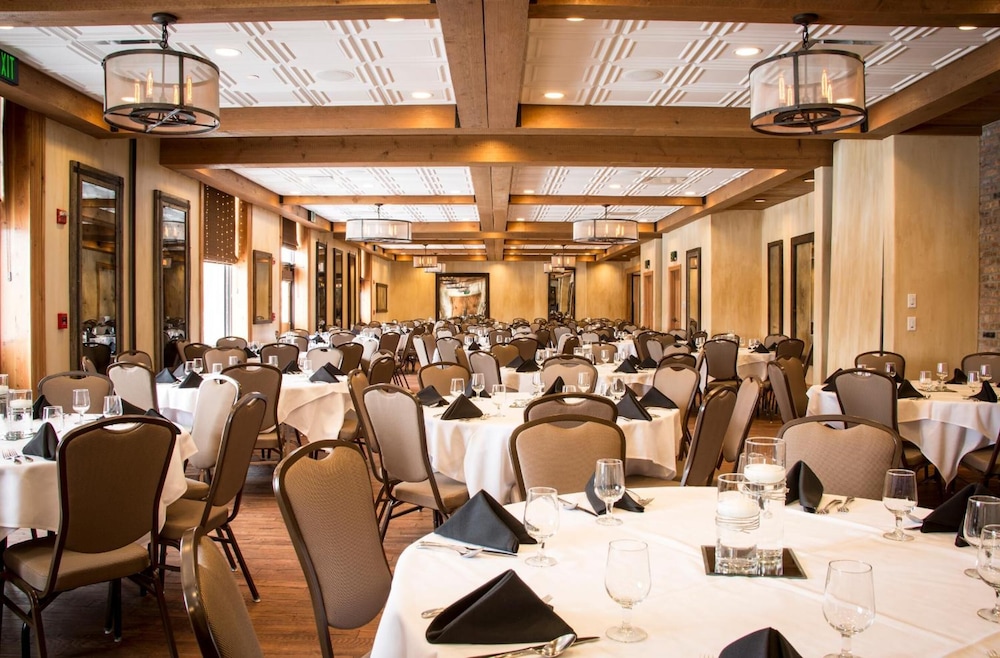 Ironworks Hotel - photo 36
