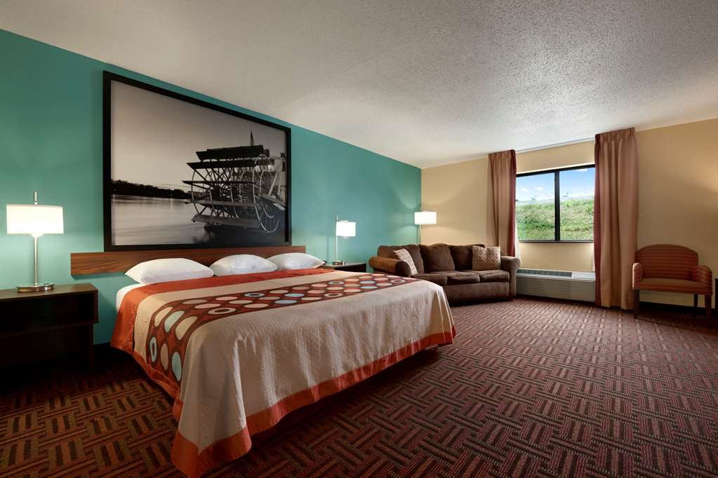 Super 8 by Wyndham Peoria East - photo 15