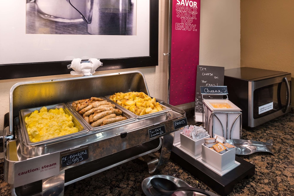 Hampton Inn & Suites Orlando East UCF Area - photo 46
