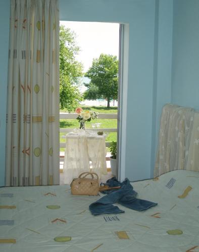 Hotel Florakis — Livanates