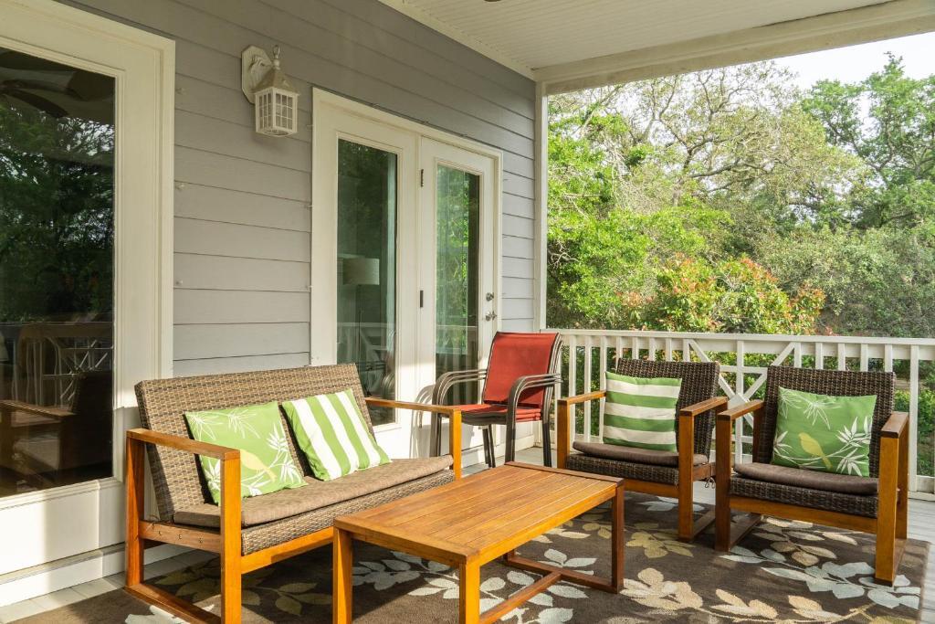 Time Stands Still by Oak Island Accommodations - photo 25