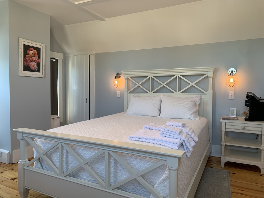 Sea Street Inn - photo 10