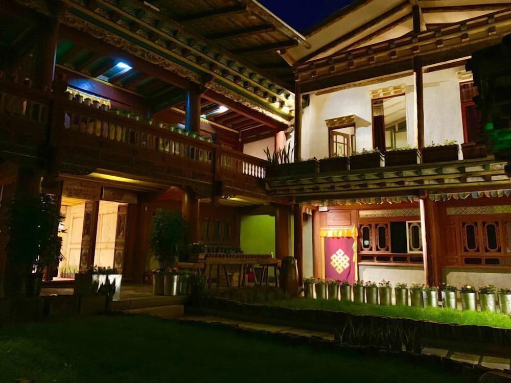 Rustic Skies in Shengping, People's Republic of China