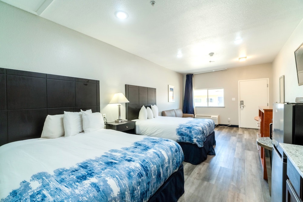 Atria Extended Stays By OYO Jourdanton - photo 16