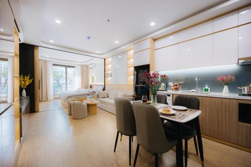 Wisteria Apartment Hanoi — 4-Star Luxury Hotel in Hanoi, Vietnam