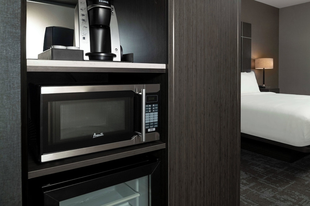 Fairfield Inn & Suites by Marriott Boston Medford - photo 8