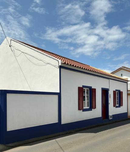Casa com Quinta Tradicional — 4-Star Luxury Hotel in Ribeira Grande, Portugal