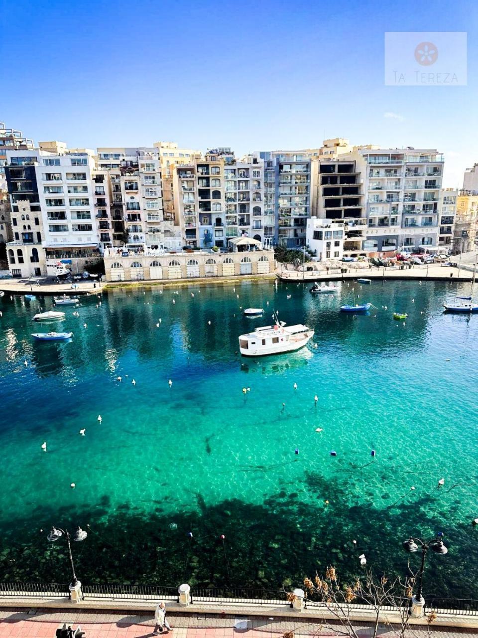 Bayview Seafront 5A — 4-Star Luxury Hotel in San Giljan, Malta