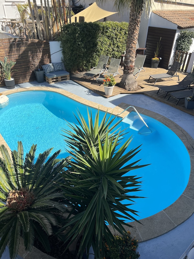 Hotel le Médieval - carbon neutral hotel in Aigues-Mortes