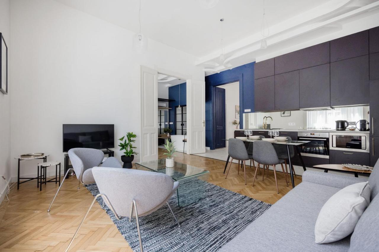 Chic and Spacious Central Retreat — 4-Star Luxury Hotel in Budapest, Hungary