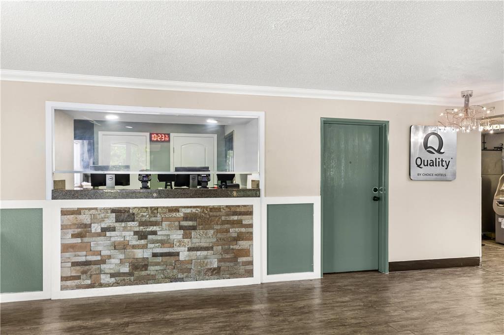 Quality Inn Atlanta Airport Central - photo 9