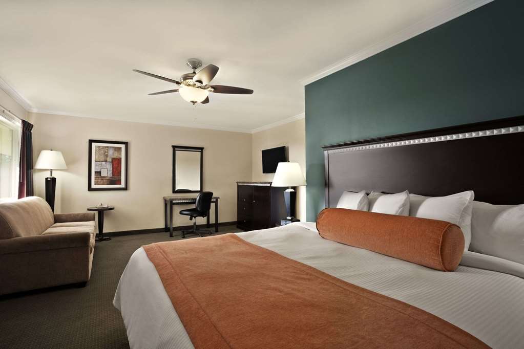 Quality Inn & Suites Santa Maria - photo 13
