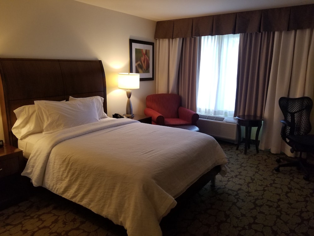 Hilton Garden Inn Oxnard Camarillo - photo 23