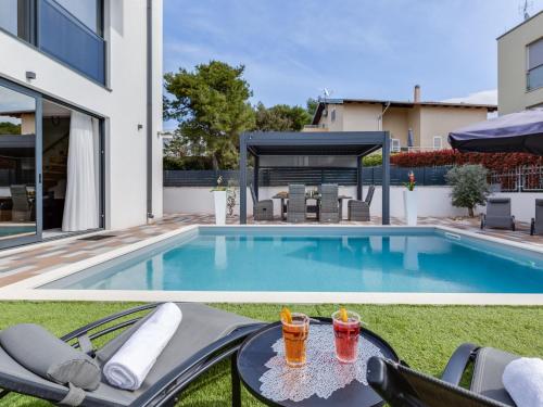Holiday Home Giny by Interhome — 4-Star Luxury Hotel in Bibinje, Croatia