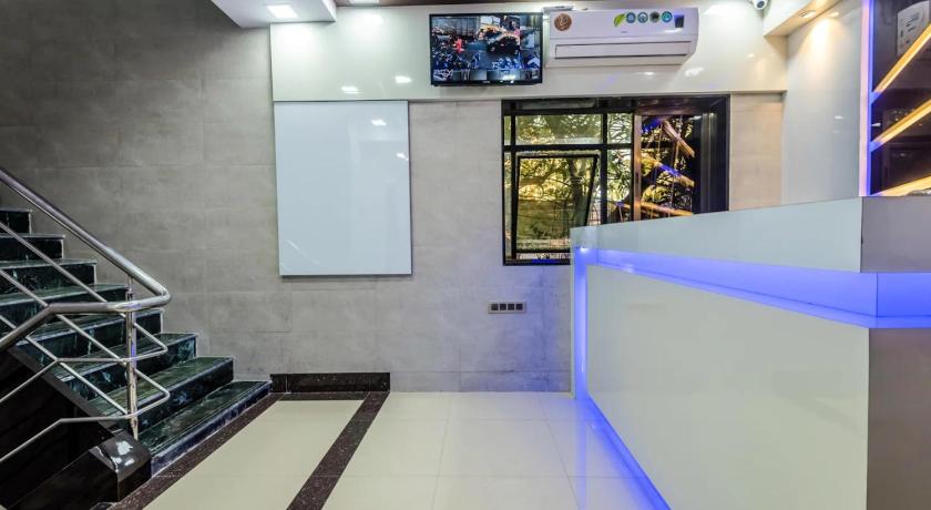 Hotel Plaza Mumbai