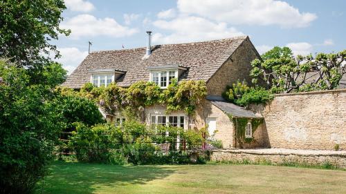 Apple Store Cottage — 4-Star Luxury Hotel in Charlbury, United Kingdom
