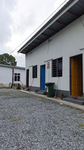 One Mek Bilik Queen - carbon neutral hotel in Unknown City