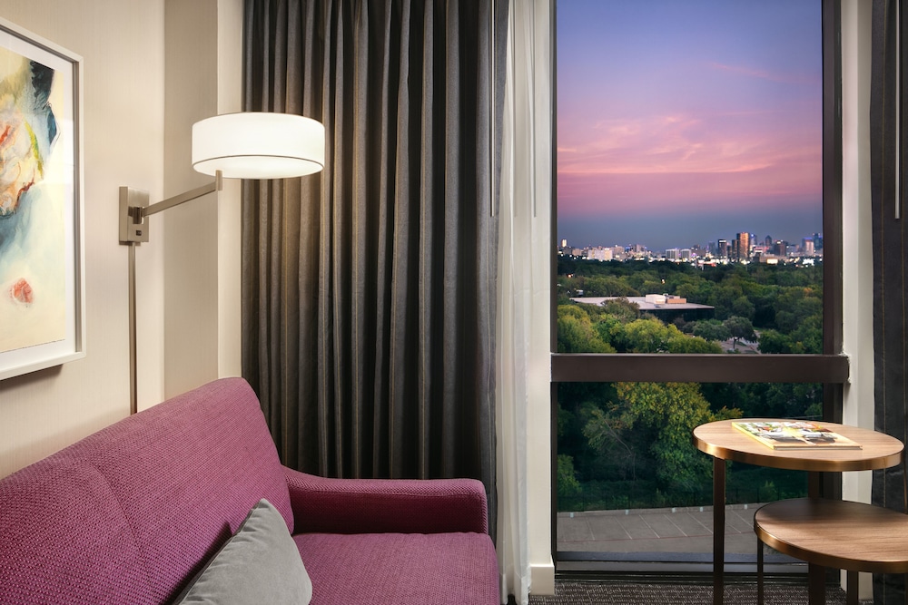 Crowne Plaza Dallas Market Ctr Love Field by IHG - photo 10