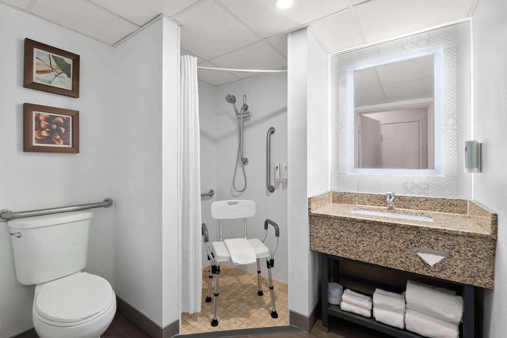 Country Inn & Suites by Radisson Coon Rapids MN - photo 45