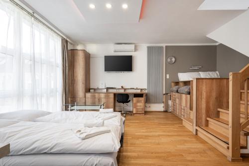 Eclipse Elegance Apartment — 4-Star Luxury Hotel in Budapest, Hungary