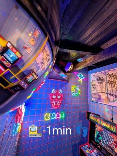 Unique City Pop Retreat 5 star Location Game Room in Fujiyoshida, Japan