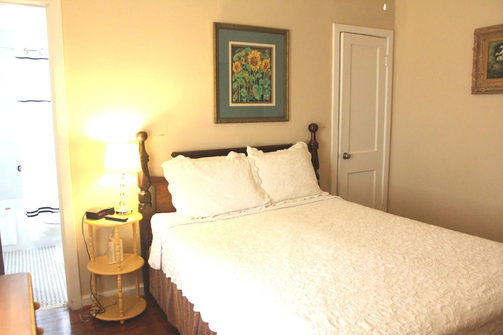 The Inn on Third - photo 28