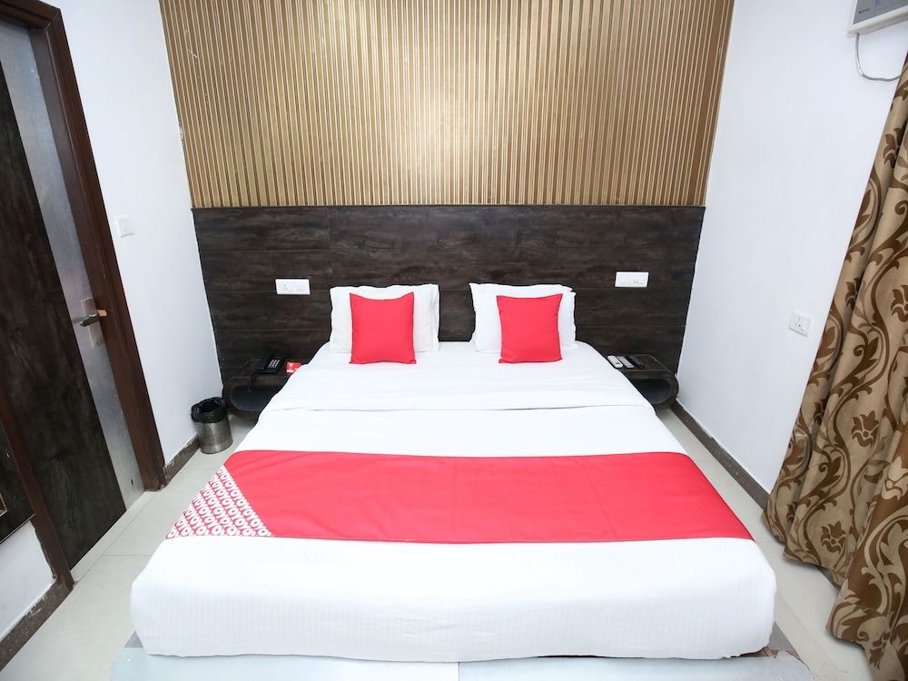 OYO 13431 Hotel Royal Blue in Panchkula, India