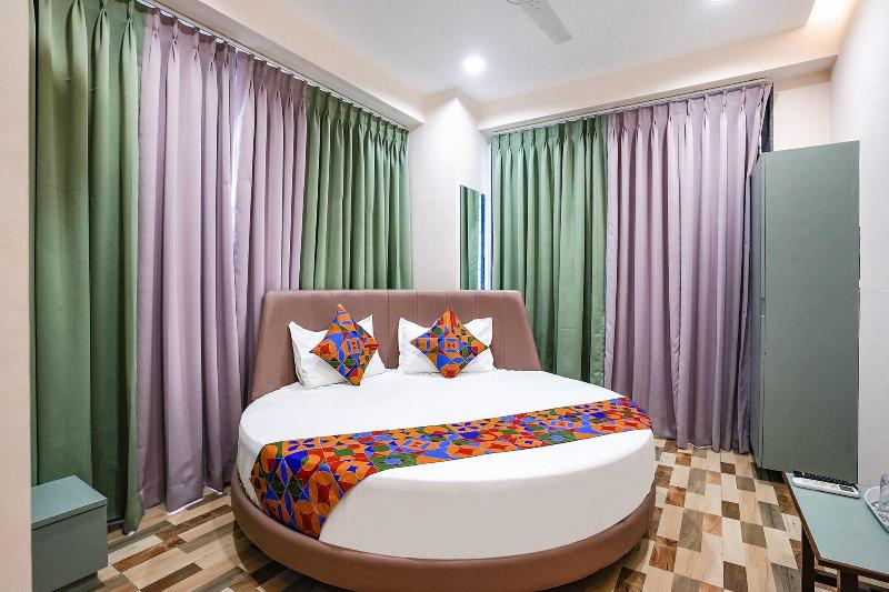 Fabhotel Luxurious Inn in Surat, India