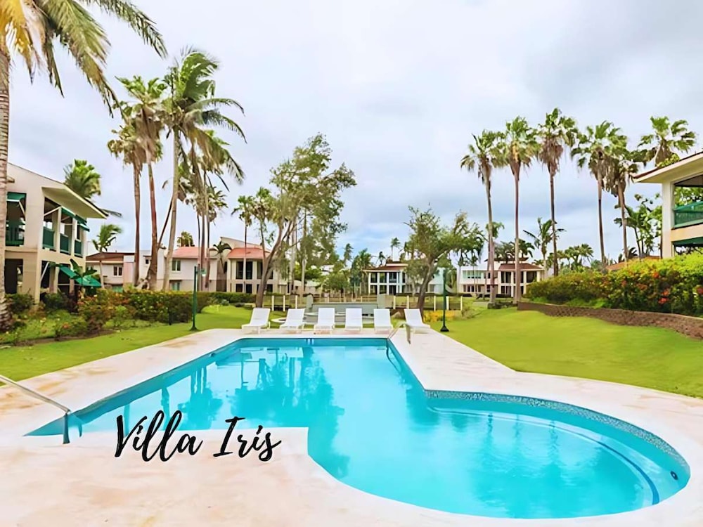 Villa Iris 2 story ocean view villa w pool access — 4-Star Luxury Hotel in Vega Alta, Puerto Rico