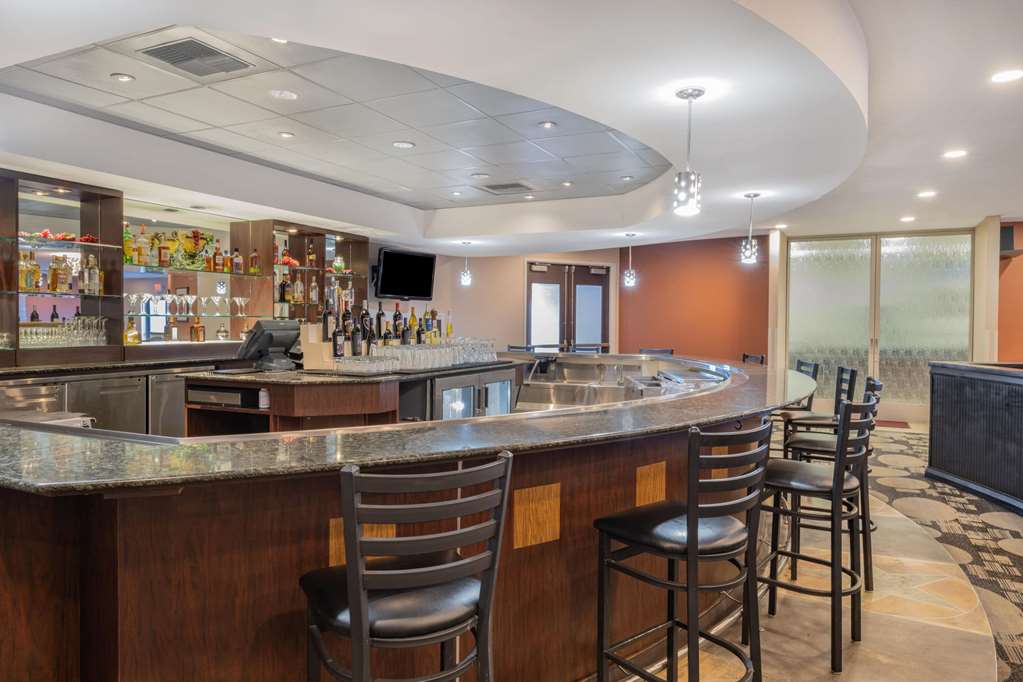 Wyndham Sacramento - photo 10