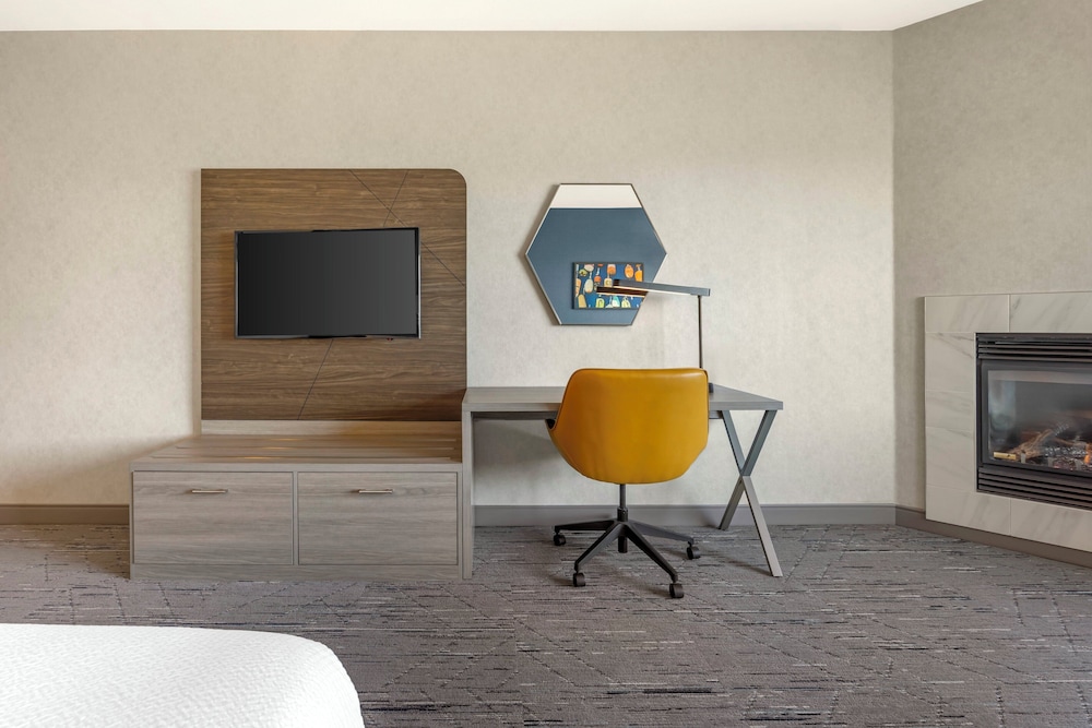 Holiday Inn Express & Suites Astoria by IHG - photo 8