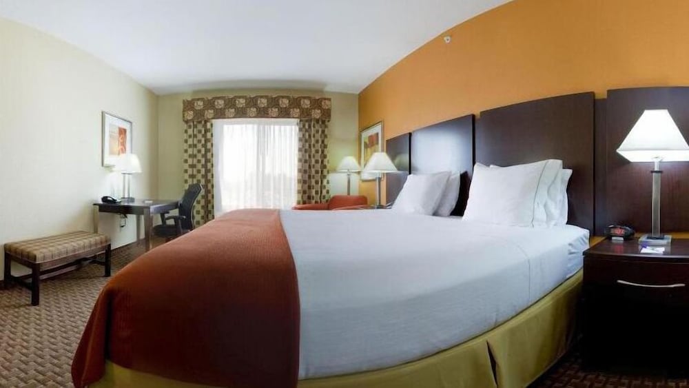 Holiday Inn Express Hotel & Suites Bartlesville by IHG - photo 6