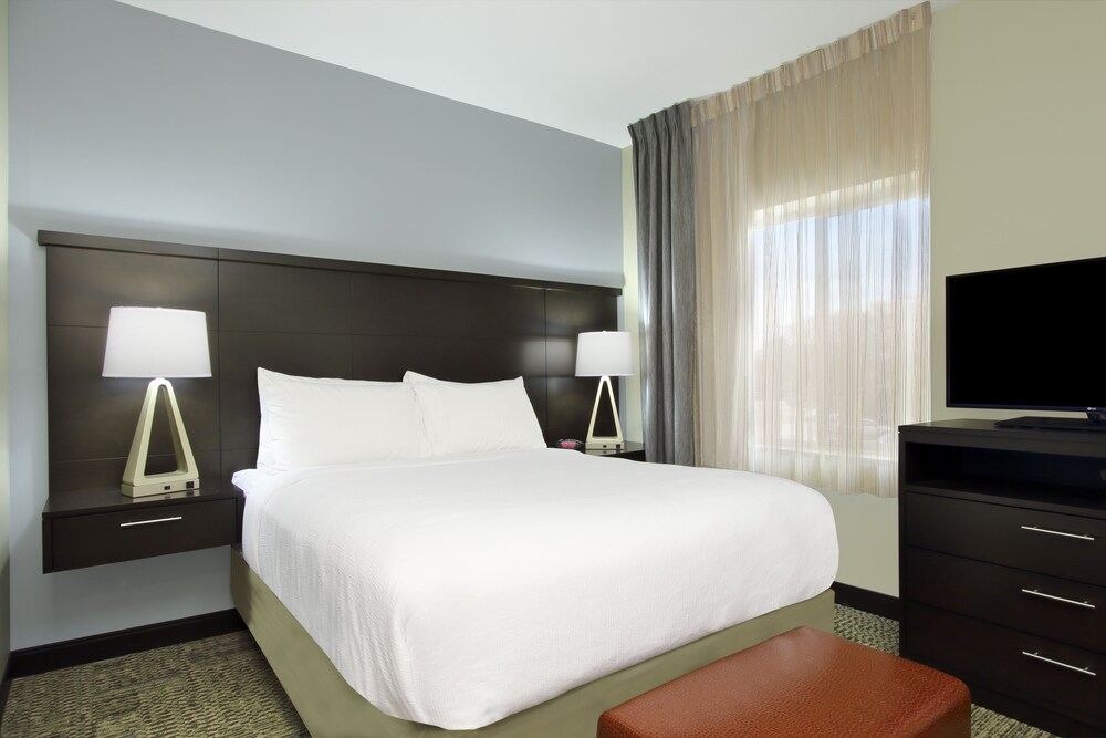Staybridge Suites Houston Medical Center - photo 9