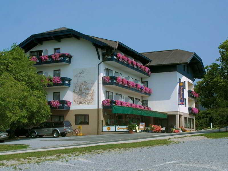Lorenzihof in Schiefling Am See, Austria