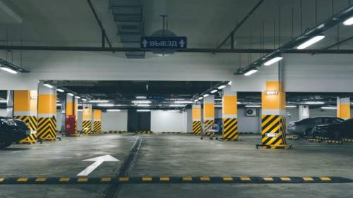 Car Parking Agrinio Smart Key Box By Project 86 Ike — hotel in Agrinio