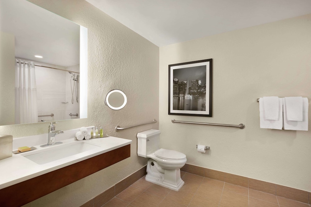DoubleTree by Hilton Hotel Orlando Downtown - photo 50