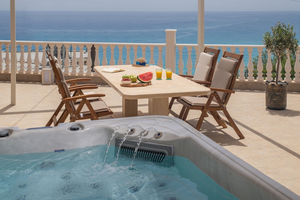 Posto Serene With Jacuzzi - last minute hotel in Unknown City
