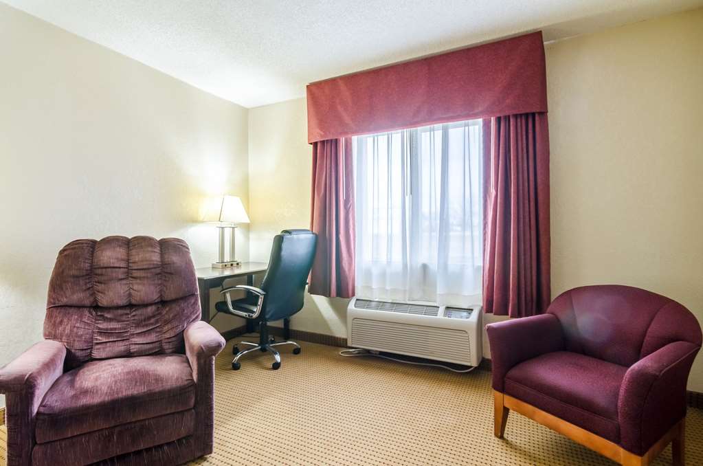 Econo Lodge Lexington - photo 16